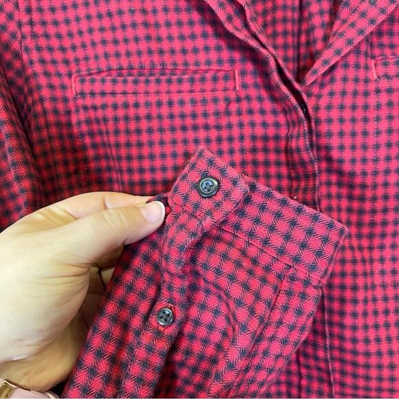 L.L. Bean, Red Plaid Button-Up Shirt. Size Small. In excellent condition! - Picture 2 of 8